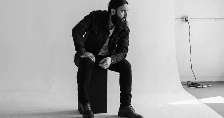 Ron Pope Quietly Declares “I’m on Fire” (Springsteen Cover)